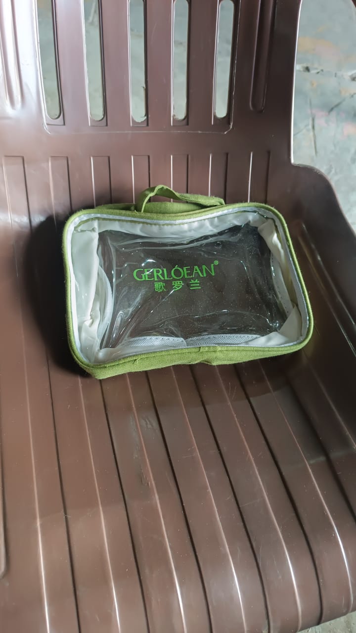 Transparent Zipper Closing Pouch (1 Pc / Big) Transparent Zipper Closing Pouch (1 Pc / Big)